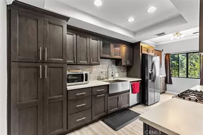 17500 Sherman Way #102, Van Nuys, CA 91406 - Photo 14