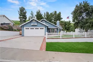 28331 Royal Rd, Castaic, CA 91384 - Photo 2