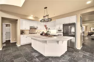 15717 Alia Ct, Canyon Country, CA 91387 - Photo 12