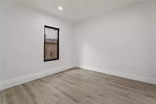 19703 Blythe St, Winnetka, CA 91306 - Photo 4