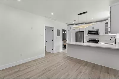 19703 Blythe Street, Winnetka, CA 91306 - Photo 2