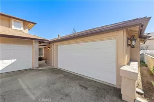 22914 Banyan Pl, Saugus, CA 91390 - Photo 2