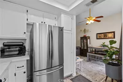 25258 Steinbeck, Stevenson Ranch, CA 91381 - Photo 2