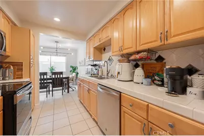 4637 Willis #110, Sherman Oaks, CA 91403 - Photo 16