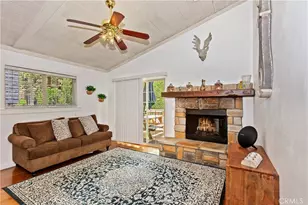 329 E Sherwood Blvd, Big Bear City, CA 92314 - Photo 6