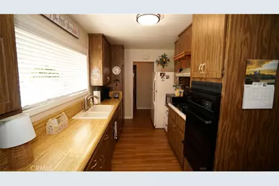 16519 Minnehaha, Granada Hills, CA 91344 - Photo 6