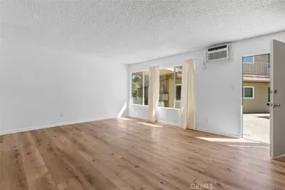 8649 Sunland Boulevard #5, Los Angeles, CA 91352 - Photo 4