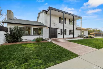 10228 Amestoy, Northridge, CA 91325 - Photo 2