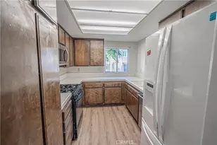 8323 Grenoble, Sunland, CA 91040 - Photo 4