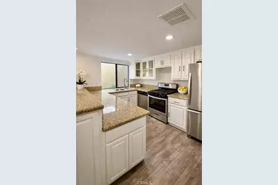 15230 Roxford Street #38, Sylmar, CA 91342 - Photo 10