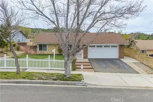 22612 Pamplico Dr, Saugus, CA 91350 - Photo 2