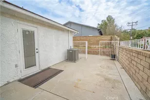 22612 Pamplico Dr, Saugus, CA 91350 - Photo 40