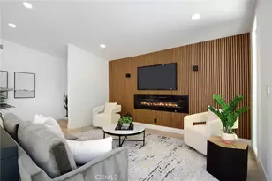 22284 Avenue San Luis, Woodland Hills, CA 91364 - Photo 10