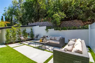 22284 Avenue San Luis, Woodland Hills, CA 91364 - Photo 36