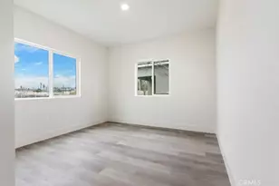 923 Sumner St, Bakersfield, CA 93305 - Photo 10