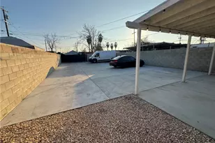 923 Sumner St, Bakersfield, CA 93305 - Photo 26