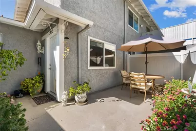 28152 Robin, Saugus, CA 91350 - Photo 6