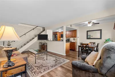 28152 Robin, Saugus, CA 91350 - Photo 10