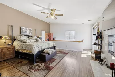 10516 Independence Avenue, Chatsworth, CA 91311 - Photo 18