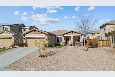 3559 Half Dome Avenue, Rosamond, CA 93560 - Photo 2