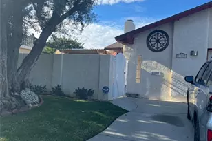 23509 Via Chantilly, Valencia, CA 91355 - Photo 4