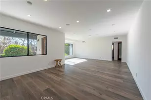23345 Oxnard St, Woodland Hills, CA 91367 - Photo 6