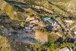 16950 Solana Ln, Canyon Country, CA 91351 - Photo 2