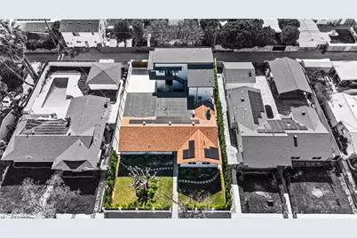 20200 Lassen, Chatsworth, CA 91311 - Photo 2