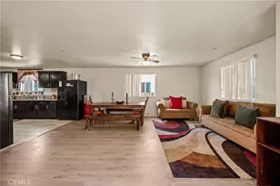 152 W 111th Pl, Los Angeles, CA 90061 - Photo 8