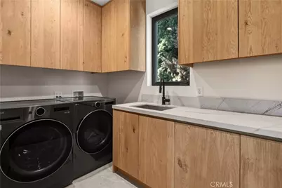 14812 Huston Street, Sherman Oaks, CA 91403 - Photo 24