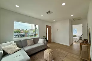 1327 W 97th St, Los Angeles, CA 90044 - Photo 12