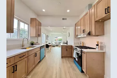 1327 W 97th Street, Los Angeles, CA 90044 - Photo 18