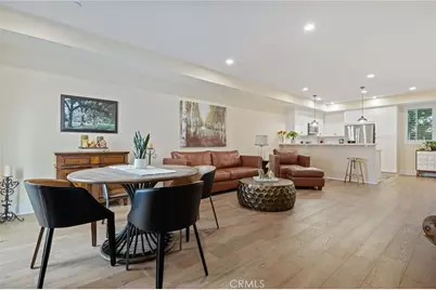 44 Coronado Street #202, Ventura, CA 93001 - Photo 1