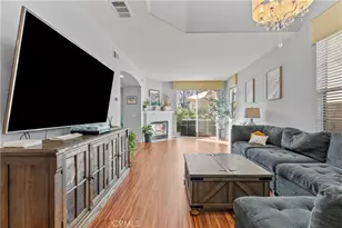 24714 Avignon Dr, Valencia, CA 91355 - Photo 4