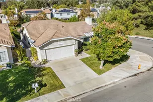 23301 Preston Way, Valencia, CA 91354 - Photo 2