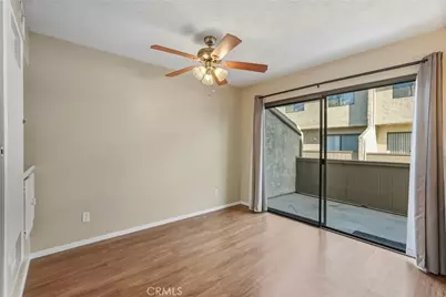 334 W 220th Street, Carson, CA 90745 - Photo 14