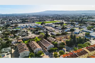 334 W 220th Street, Carson, CA 90745 - Photo 38