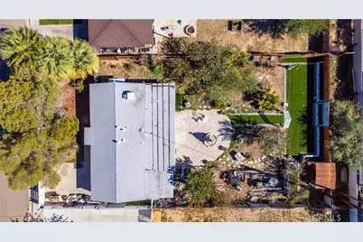 225 W French Avenue, Ridgecrest, CA 93555 - Photo 14
