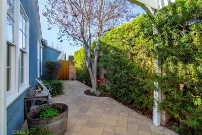 5348 Veloz Avenue, Tarzana, CA 91356 - Photo 26