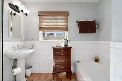 5348 Veloz Avenue, Tarzana, CA 91356 - Photo 14