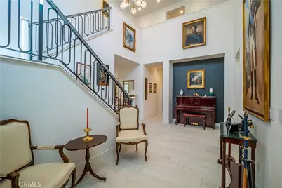 20523 Stella, Saugus, CA 91350 - Photo 4