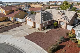 17666 High Vista St, Victorville, CA 92395 - Photo 24