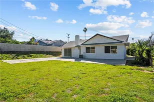 11010 Borden, Pacoima, CA 91331 - Photo 34