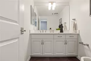 2940 Neilson Wy, Santa Monica, CA 90405 - Photo 16