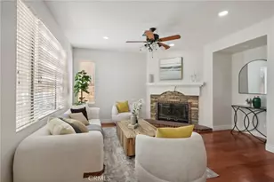 28996 Garnet Canyon Dr, Saugus, CA 91390 - Photo 4