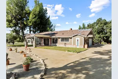 28316 Oak Spring Canyon, Canyon Country, CA 91387 - Photo 2