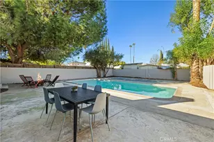 15933 Haynes St, Van Nuys, CA 91406 - Photo 24