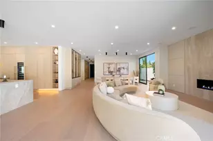 16728 Morrison St, Encino, CA 91436 - Photo 6