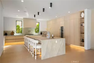 16728 Morrison St, Encino, CA 91436 - Photo 14