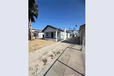 6616 Denver, Los Angeles, CA 90044 - Photo 2